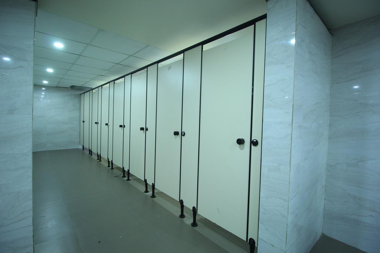 Jackpot Room In & Out Dormitory Amhedabad Dış mekan fotoğraf